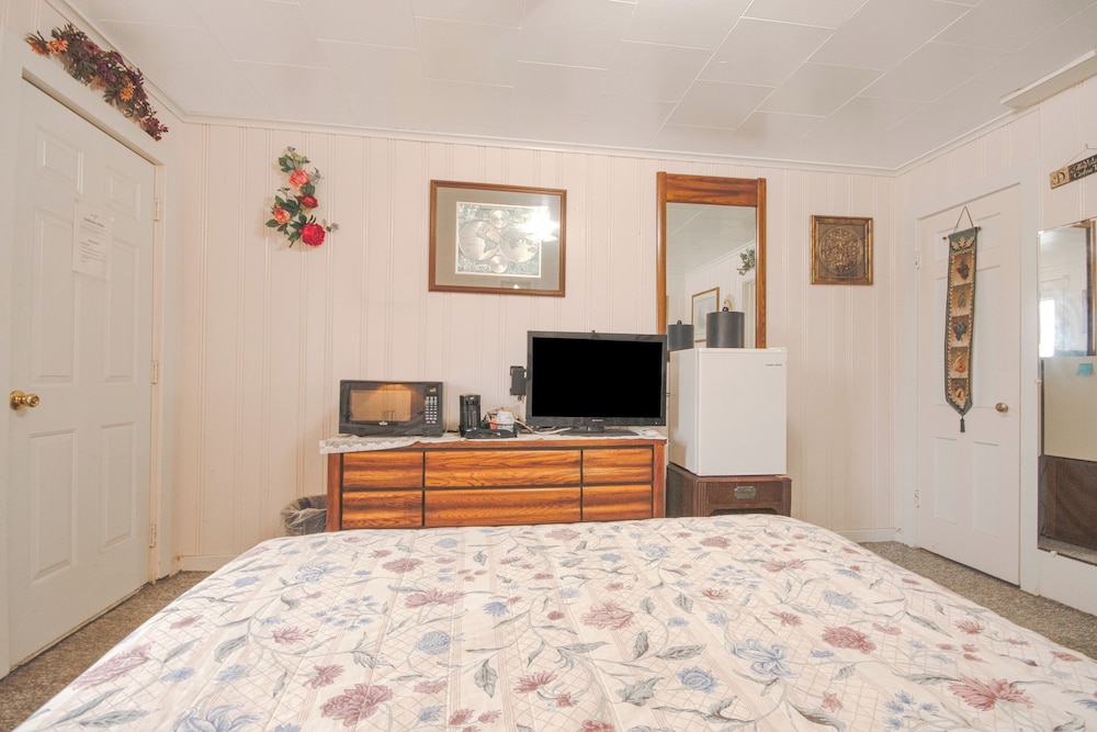 Sunflower Motel Hiawatha By OYO - photo 20