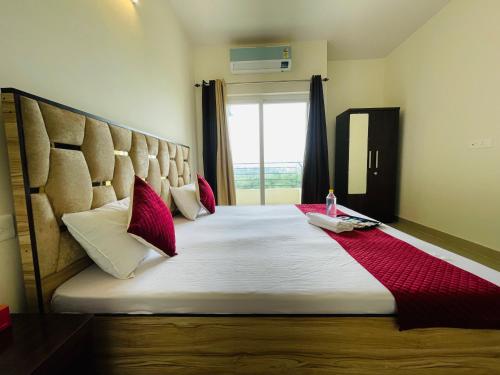 Achyutam Homes — 4-Star Luxury Hotel in Lucknow, India