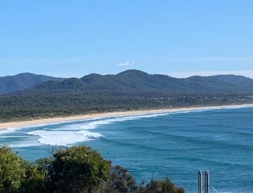 THE SHACK panoramic beach and ocean views - last minute hotel in Unknown City