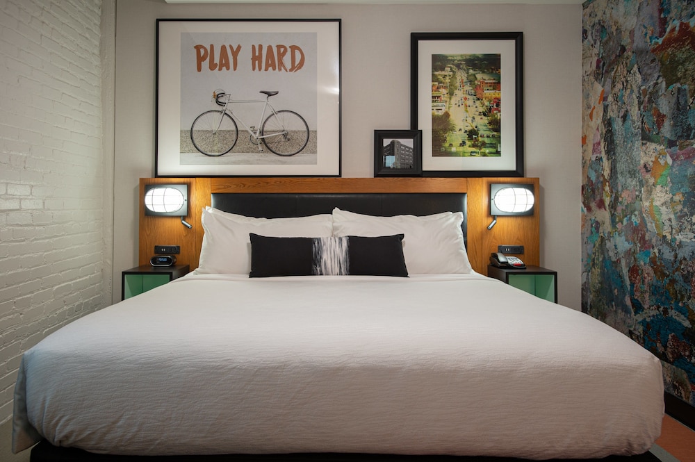 Hotel Indigo Madison Downtown by IHG - photo 7