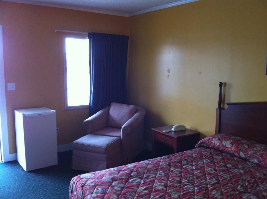 Royal Inn Albertville - photo 7