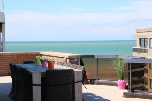 Duplex Penthouse Plaza — 4-Star Luxury Hotel in De Panne, Belgium