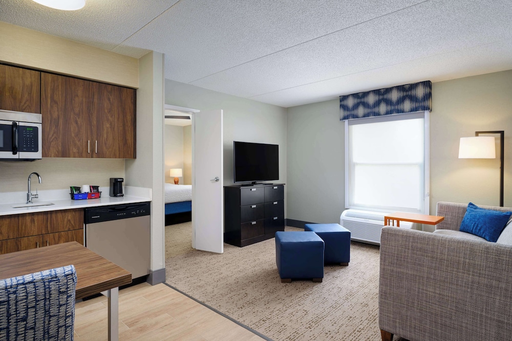 Hampton Inn & Suites Memphis East Germantown Area - photo 14