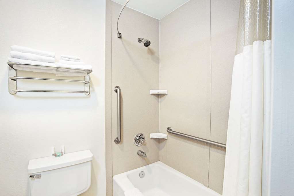 Travelodge by Wyndham Banning CA Near Casino Outlet Mall - photo 7