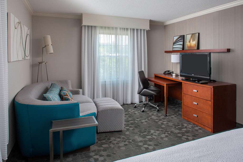 Sonesta Select Boston Lowell Chelmsford - photo 11