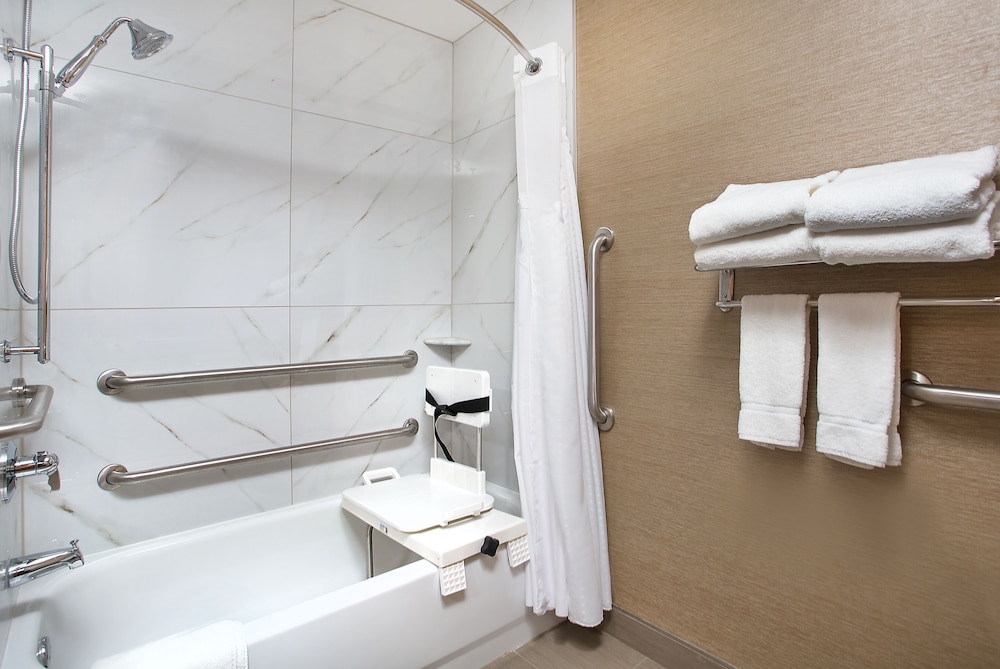 Holiday Inn Express Berea by IHG - photo 15