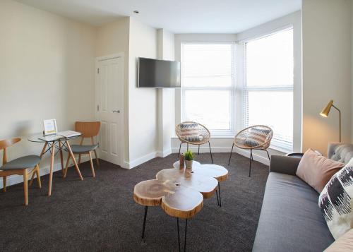 Host & Stay West Cliff View