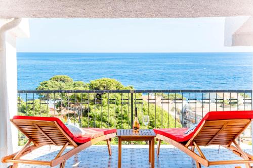 Attico Orizzonte Air Con e splendida vista UN T2810 — 4-Star Luxury Hotel in Cala Gonone, Italy