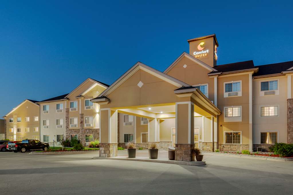 Comfort Suites Johnson Creek Conference Center - photo 4