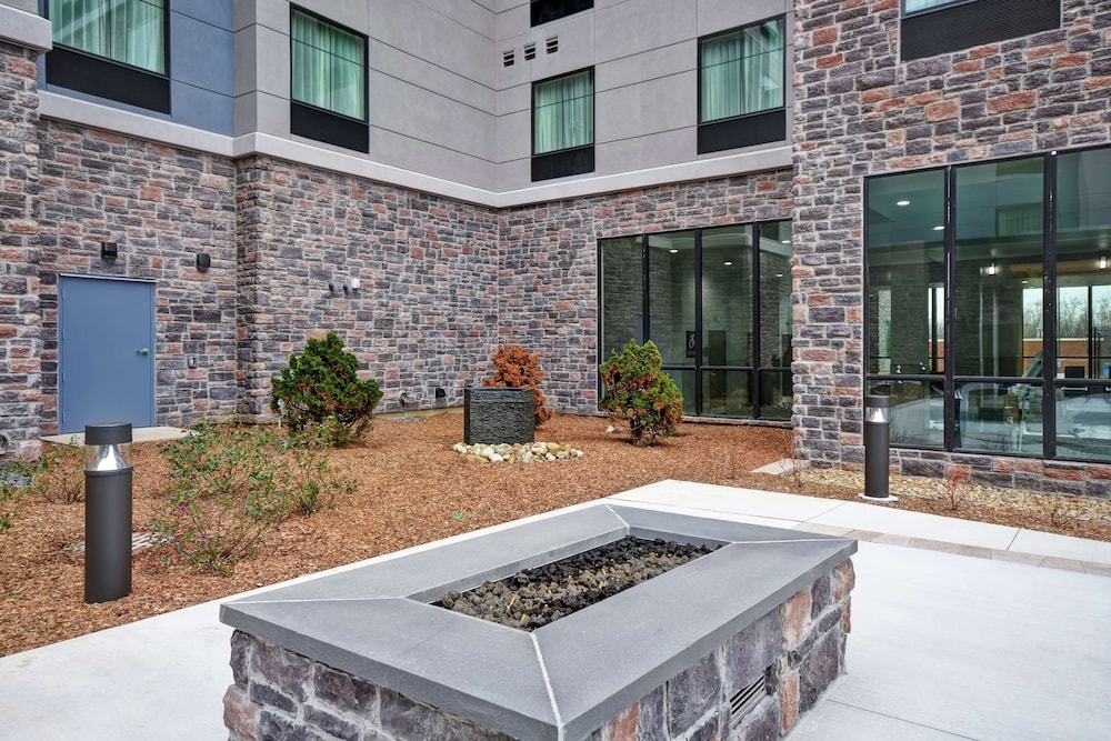 Homewood Suites by Hilton Orange New Haven - photo 41