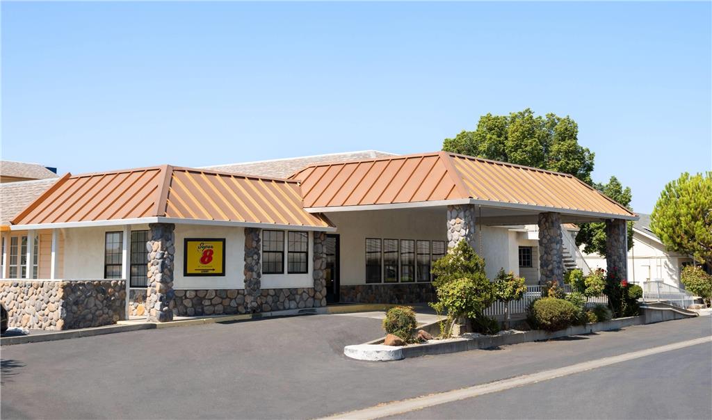 Super 8 by Wyndham Dunnigan pet-friendly hotel Dunnigan