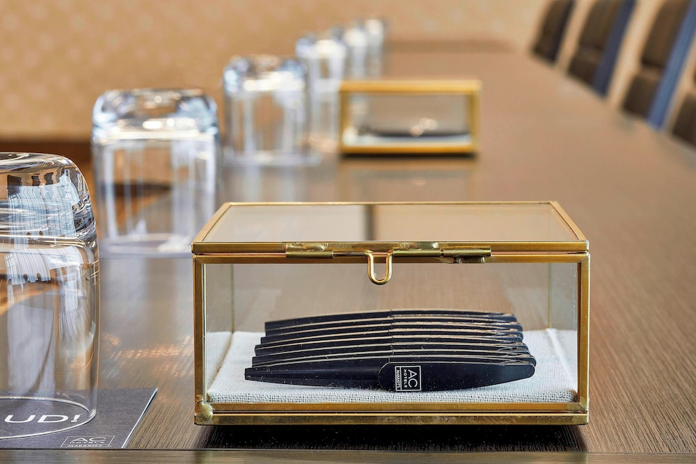 AC Hotel by Marriott Cleveland Beachwood - photo 36