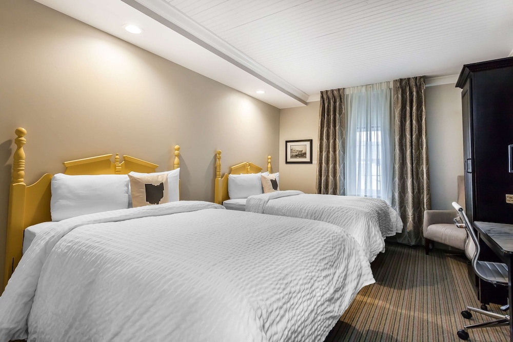 The Aurora Inn - photo 18