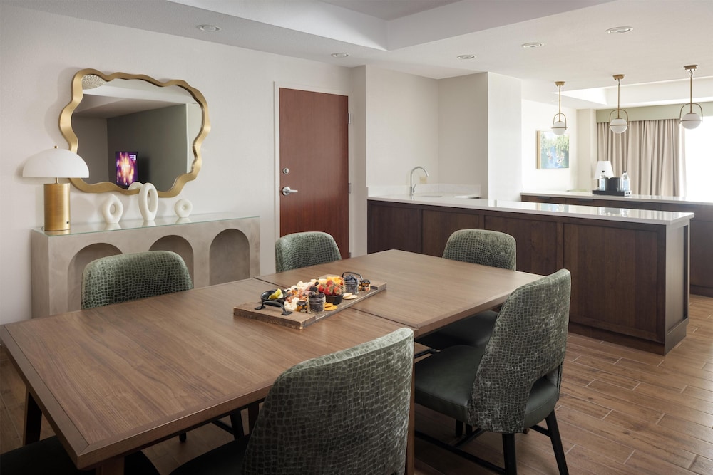 Embassy Suites by Hilton San Marcos Hotel Conference Center - photo 19