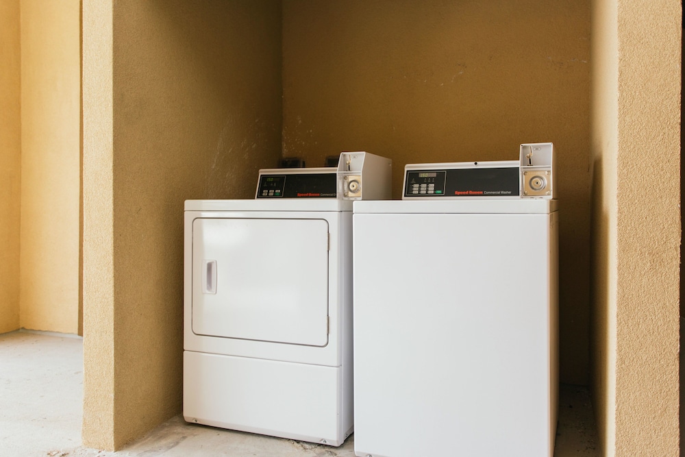 Budget Host Inn and Suites - photo 41