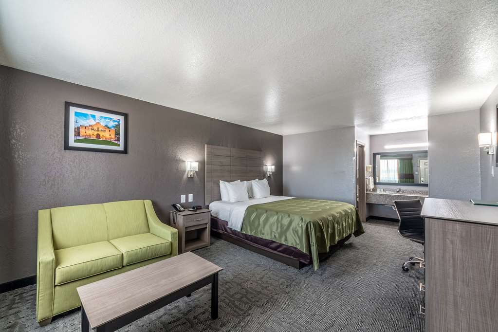 Quality Inn I 10 East near Frost Bank Center - featured photo