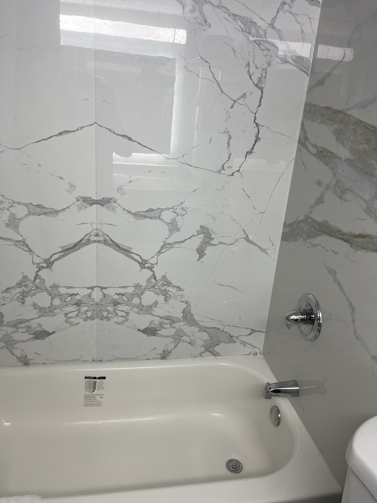 The Wayne Inn - photo 28