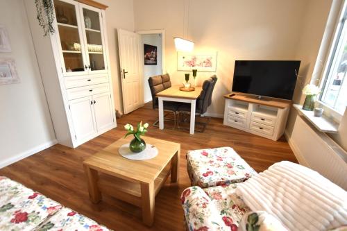 FeWo 2 Birkenzweig 1 OG inkl Strandkorb — 4-Star Luxury Hotel in Dahme, Germany