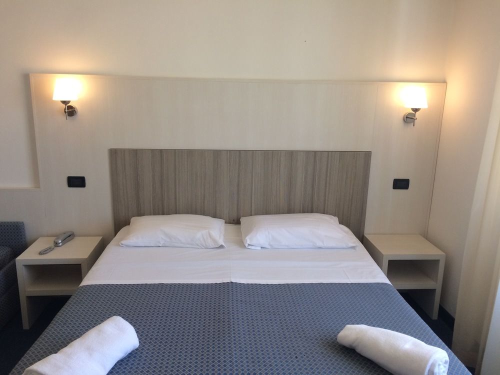 Hotel Perla Del Mare — Camaiore — photo 4