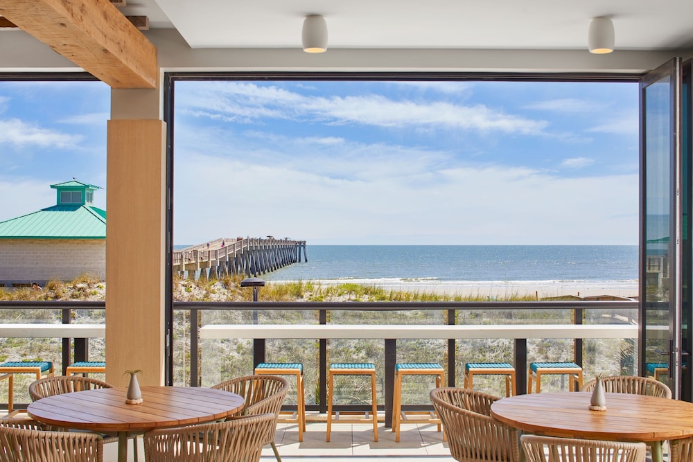 SpringHill Suites by Marriott Jacksonville Beach Oceanfront - photo 68