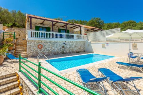 Villa Martha Large Private Pool Walk to Beach Sea Views A C Wifi Car Not Required 2247 — 4-Star Luxury Hotel in Gaios, Greece