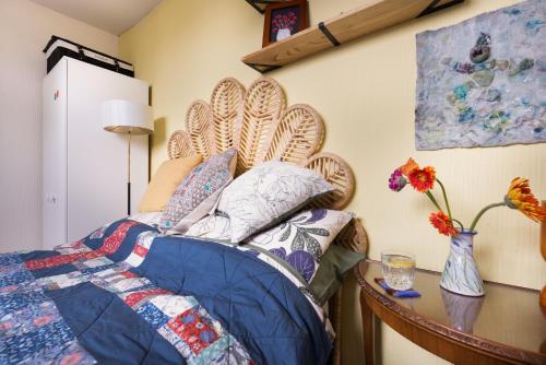 Cosy vibe - last minute hotel in Unknown City