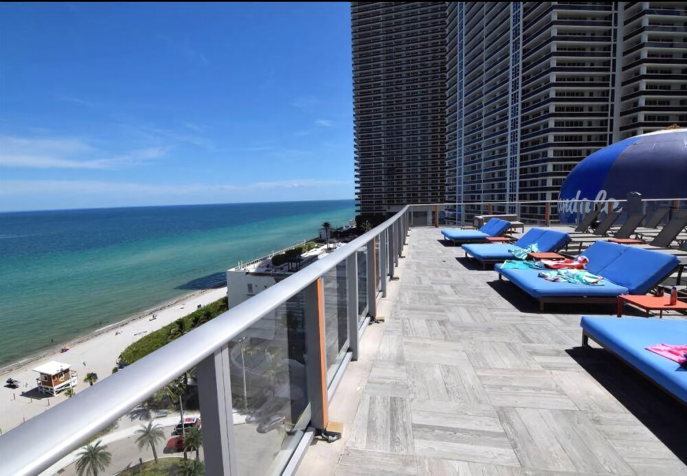 Great Ocean & Bay Views 1 Bed 1 Bath @ Hyde Resort - photo 26