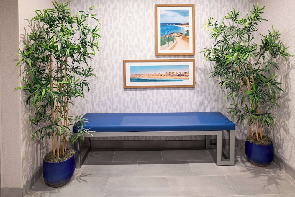 Hampton Inn by Hilton Costa Mesa Newport Beach - photo 30