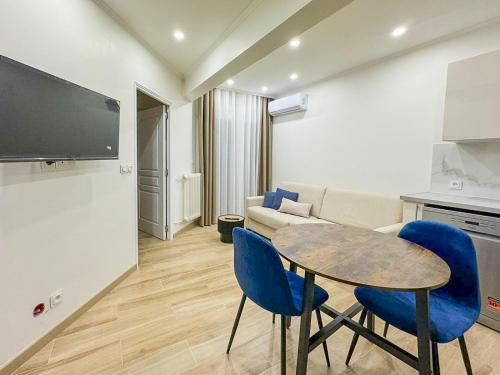Gare du Sud Wifi Ac Balcon - last minute hotel in Nice
