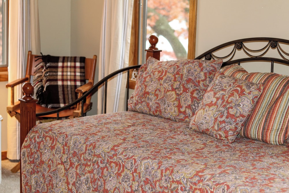 LakePlace Bed & Breakfast - photo 3