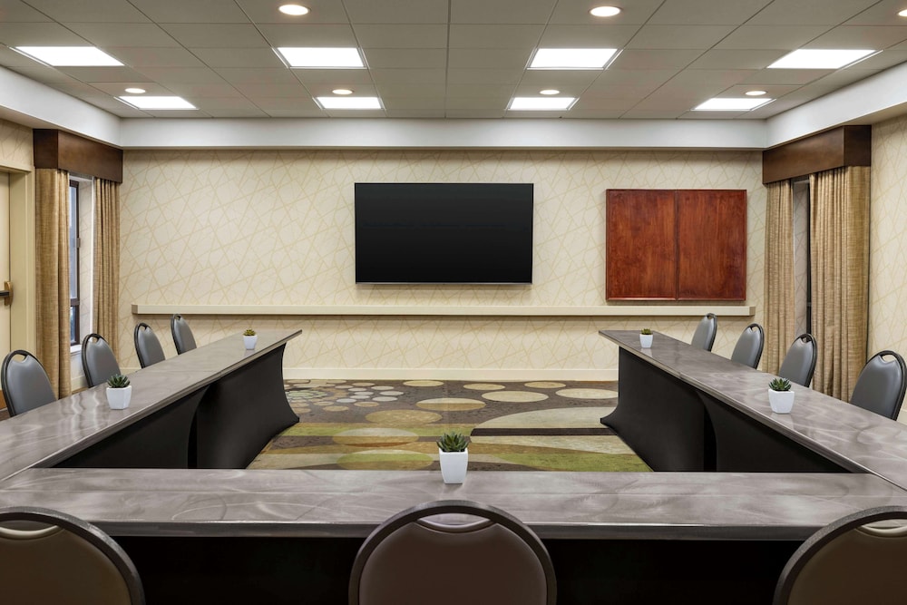 Hampton Inn Tropicana - photo 68