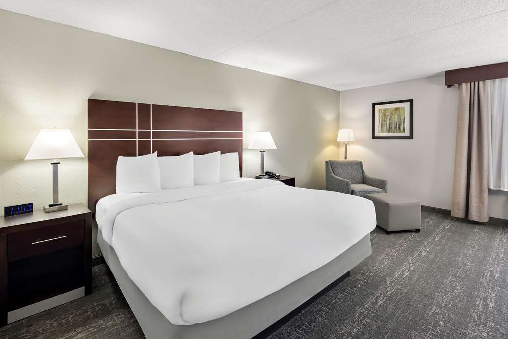 Best Western Luxbury Inn Fort Wayne - photo 41