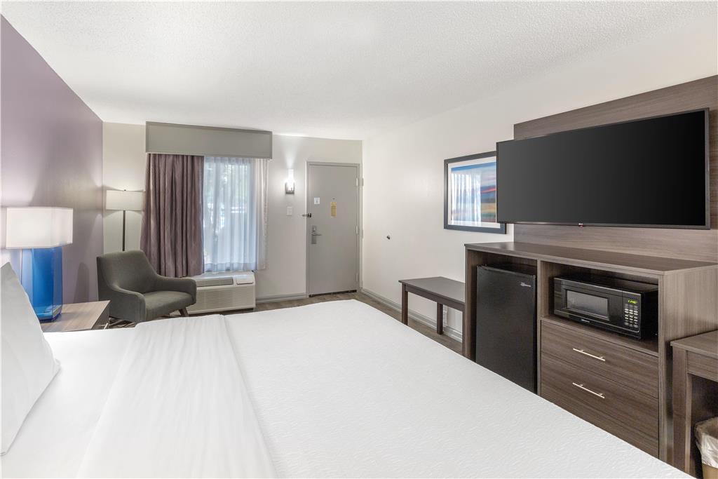 Best Western Hickory - photo 30