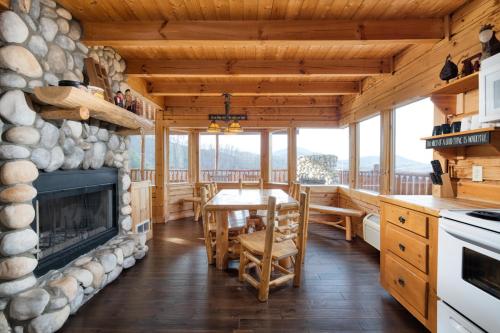 Treetop Oasis #56 - last minute hotel in Sevierville