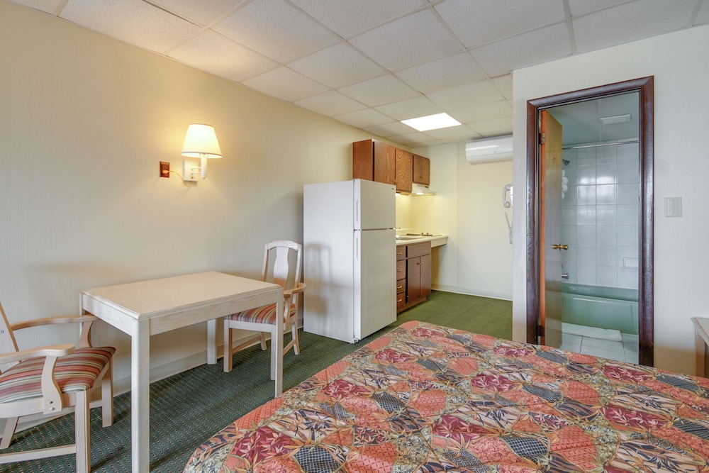 Surf Inn Suites - photo 12