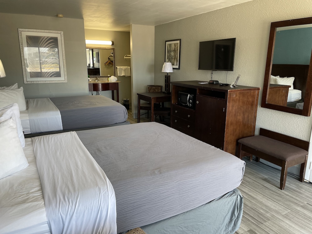 Village Inn Destin - photo 15