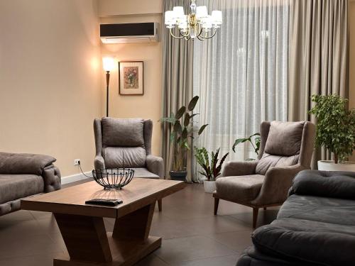 2BR Apartment in Downtown Rustaveli Residence