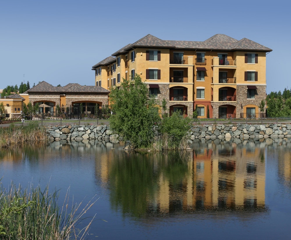 Holiday Inn Express Hotel & Suites El Dorado Hills - photo 77