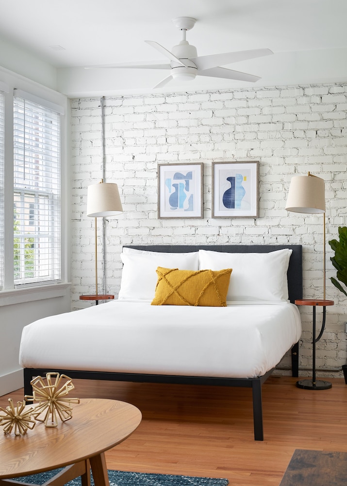 Kasa Studio Revival Atlanta - photo 4
