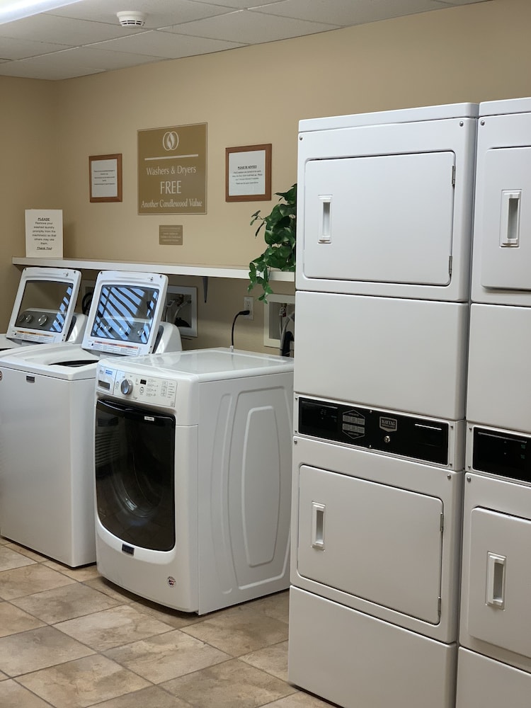 Candlewood Suites Bellevue by IHG - photo 31