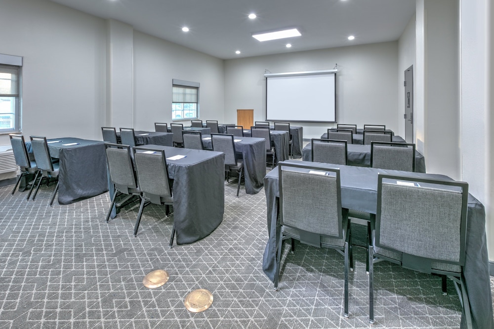 Candlewood Suites Lake Jackson Clute by IHG - photo 33