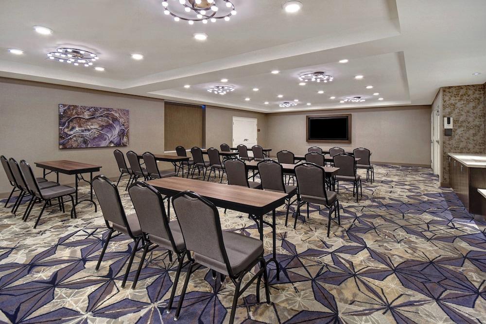 Fairfield Inn & Suites Las Vegas Airport South - photo 40