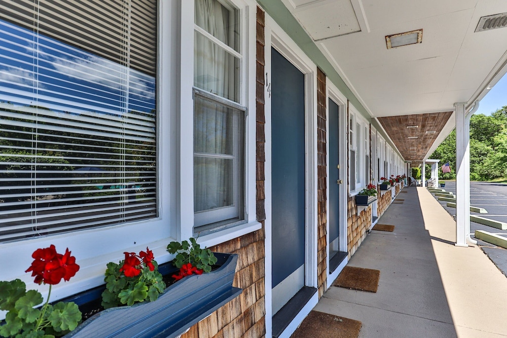 Handkerchief Shoals Inn - photo 56