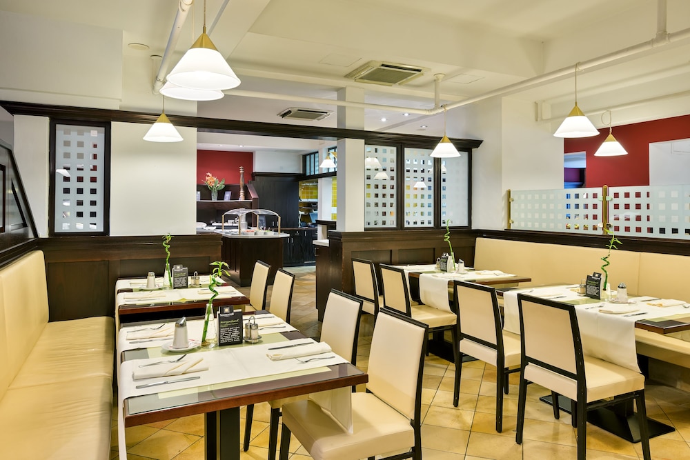 מזון ומשקאות