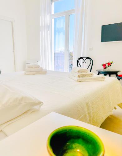 L'ancora Appartamenti 5 — 4-Star Luxury Hotel in Giovinazzo, Italy