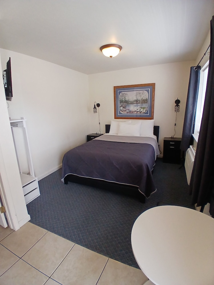 Silver Lakes Inn - photo 12
