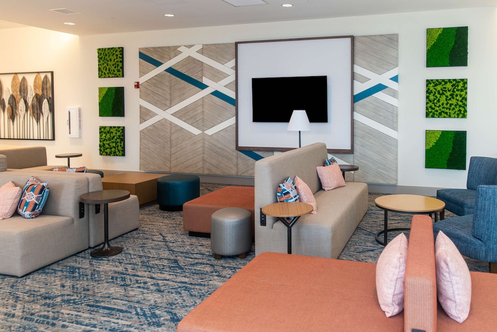 Hilton Garden Inn Mattoon - photo 3