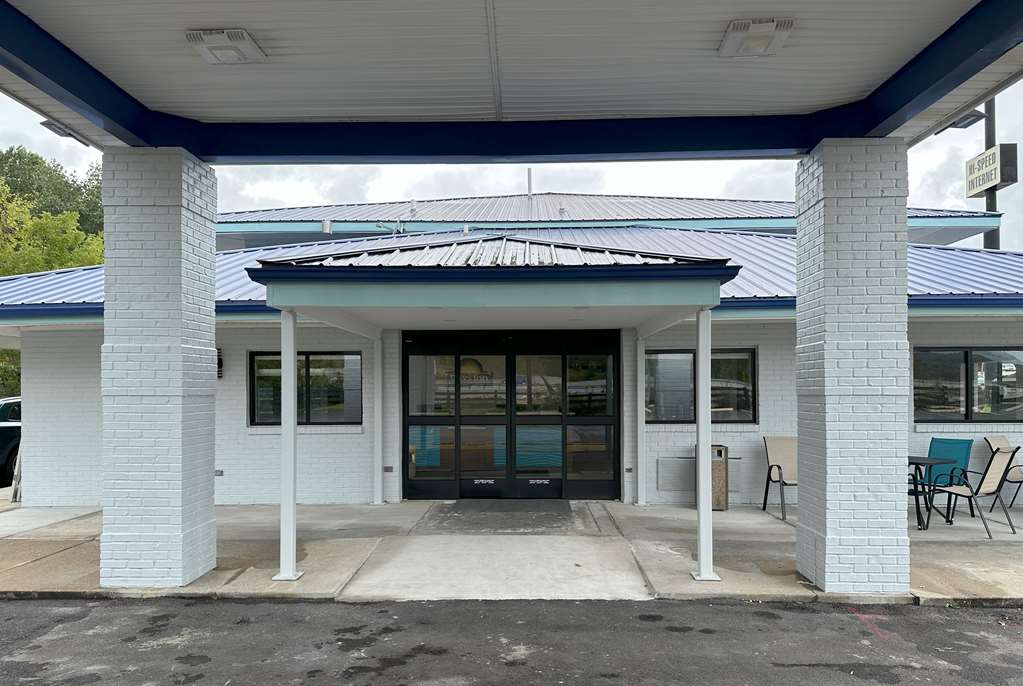 Days Inn by Wyndham Renfro Valley Mount Vernon - photo 5