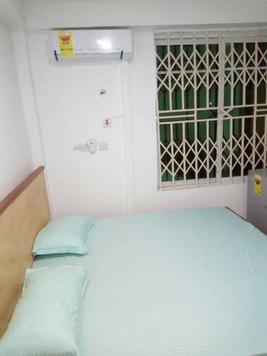 B Sheini Hotel