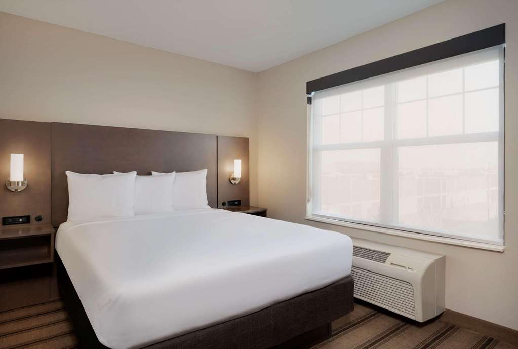 Country Inn & Suites by Radisson Albertville near Outlet Mall - photo 10